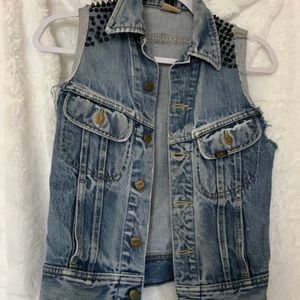 Vintage Lee jean Jacket, women or Girls size small